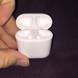 authentic apple air pod case headphones